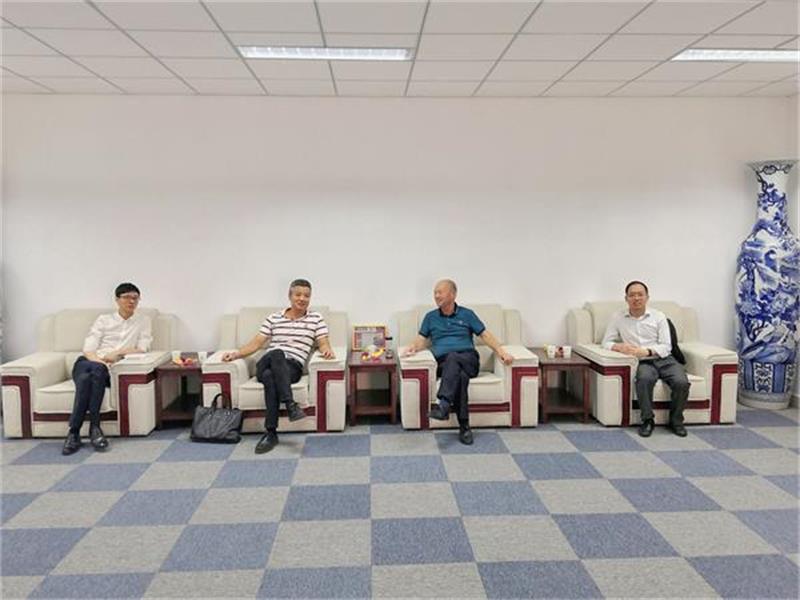 清华研究院陆院长一行 来九州官方网站共商产业规划